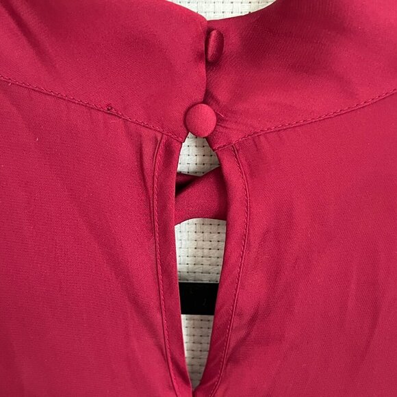 Paige Women’s Ceres Keyhole Blouse Lightweight Silky Knit Mulberry Sz Medium - Picture 8 of 13